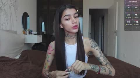 Snapshot of vinkitinkii chatting on 10/15/25, 06:57 vinkitinkii online show from 10/15/25, 06:57