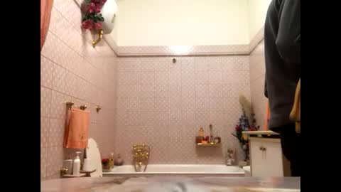 Zenith online show from 02/17/25, 09:41