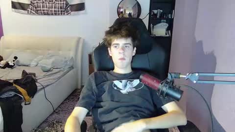 Snapshot of vinnie_06 chatting on 09/14/25, 12:21 vinnie online show from 09/14/25, 12:21