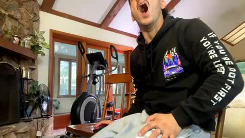 Snapshot of vinsmoke_sanji2020 chatting on 01/12/25, 01:58 Sanji online show from 01/12/25, 01:58