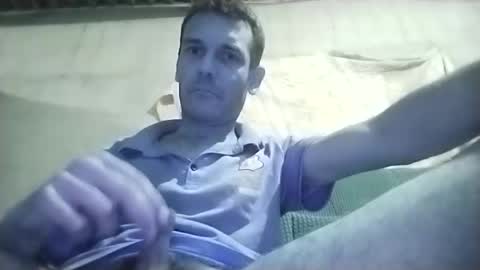 Snapshot of vinysexy chatting on 12/18/25, 07:47 vinysexy online show from 12/18/25, 07:47