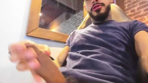 Snapshot of vinzenzrizzo chatting on 09/28/25, 04:40 ---Vinzen--- online show from 09/28/25, 04:40