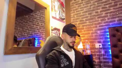 Snapshot of vinzenzrizzo chatting on 11/17/25, 03:45 ---Vinzen--- online show from 11/17/25, 03:45