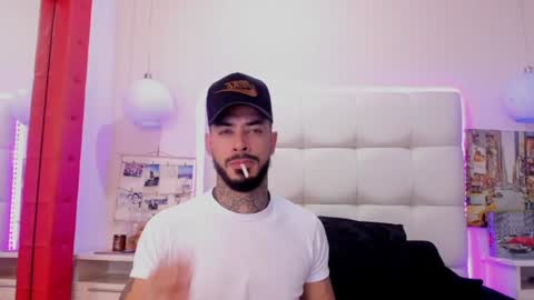 Snapshot of vinzenzrizzo chatting on 07/10/26, 01:25 ---Vinzen--- online show from 07/10/26, 01:25