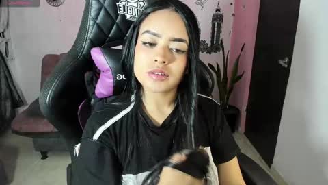 Daniela online show from 09/24/25, 03:43