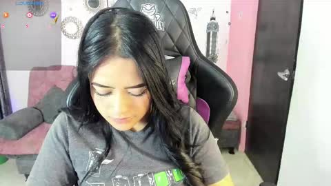 Daniela online show from 10/08/25, 05:16