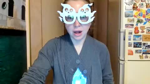 viodetta online show from 10/31/25, 08:43