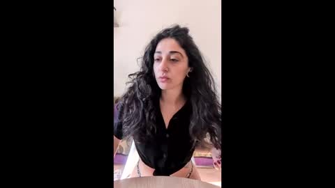 Violette online show from 03/18/26, 11:57