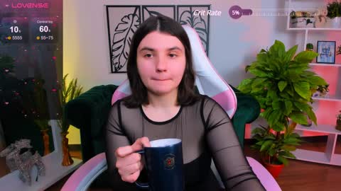 Snapshot of viola__shy chatting on 01/17/25, 12:20 Viola online show from 01/17/25, 12:20