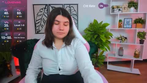 Snapshot of viola__shy chatting on 03/05/25, 10:32 Viola online show from 03/05/25, 10:32