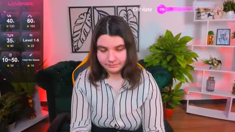 Snapshot of viola__shy chatting on 03/07/25, 09:17 Viola online show from 03/07/25, 09:17