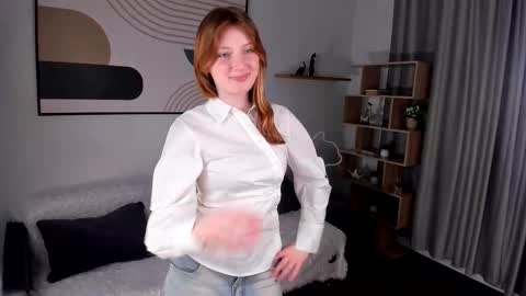 Viola but friends call me Sisi online show from 03/10/26, 03:39