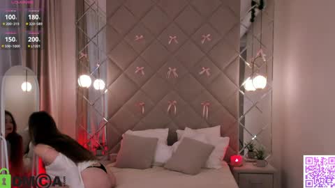 Viola online show from 04/04/26, 01:04