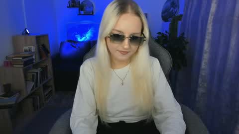 violamore online show from 04/17/26, 06:11