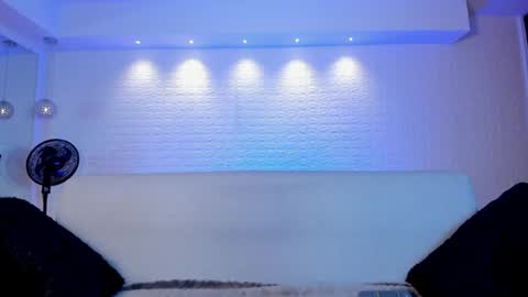 Snapshot of violeet_scott chatting on 01/21/25, 10:41 Violett Everyday From 0530 to 1430 Col Time online show from 01/21/25, 10:41