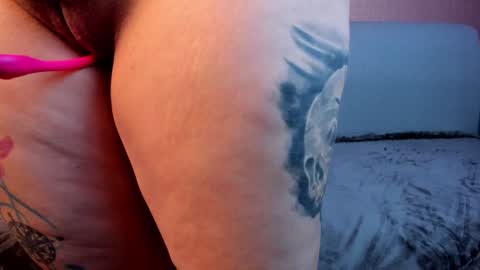 Snapshot of violeet_scott chatting on 01/31/25, 04:59 Violett Everyday From 0530 to 1430 Col Time online show from 01/31/25, 04:59