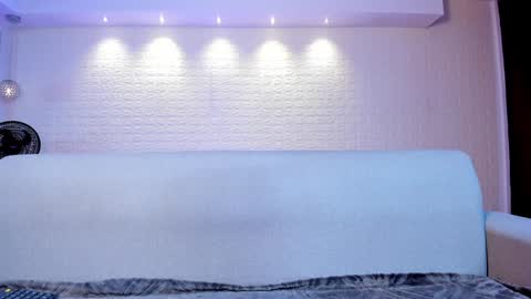 Snapshot of violeet_scott chatting on 02/03/25, 10:58 Violett Everyday From 0530 to 1430 Col Time online show from 02/03/25, 10:58