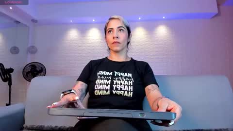 Snapshot of violeet_scott chatting on 02/10/25, 10:42 Violett Everyday From 0530 to 1430 Col Time online show from 02/10/25, 10:42