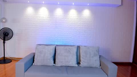 Snapshot of violeet_scott chatting on 03/06/25, 05:00 Violett Everyday From 0530 to 1430 Col Time online show from 03/06/25, 05:00