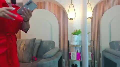 Snapshot of violeet_scottt chatting on 02/14/26, 10:23 Violette online show from 02/14/26, 10:23