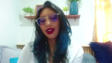V I O L E T  online show from 05/28/26, 02:25