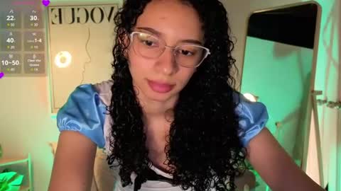 violet__15 online show from 07/02/26, 12:00