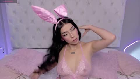 Snapshot of violet__jones1 chatting on 01/08/26, 01:35 Violet J online show from 01/08/26, 01:35