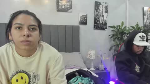 Snapshot of violet_and_myers chatting on 09/23/25, 11:46 Violet and Myers online show from 09/23/25, 11:46