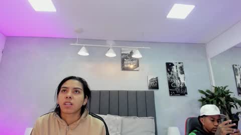 Snapshot of violet_and_myers chatting on 11/04/25, 11:20 Violet and Myers online show from 11/04/25, 11:20