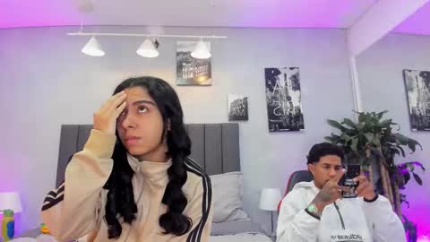 Snapshot of violet_and_myers chatting on 11/12/25, 11:10 Violet and Myers online show from 11/12/25, 11:10