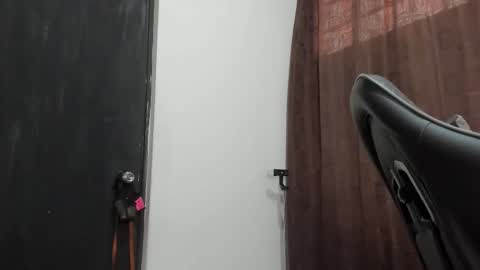 Snapshot of violet_and_myers chatting on 12/03/25, 07:12 Violet and Myers online show from 12/03/25, 07:12