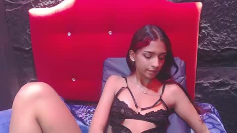 Violet online show from 04/09/26, 02:00