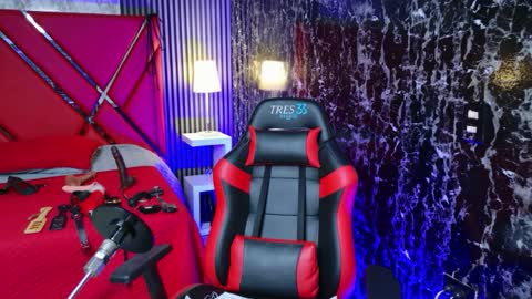 Violet online show from 04/07/26, 12:49