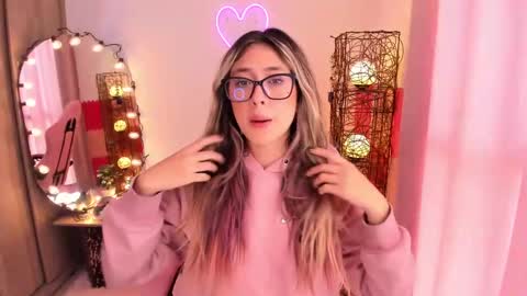 violet online show from 01/09/25, 07:40