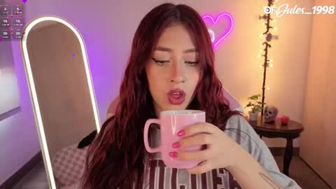 violet online show from 03/10/26, 06:13