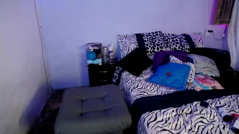 violet_hyuga online show from 01/31/25, 07:18