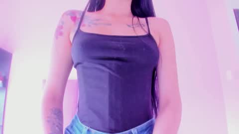 Snapshot of violet_myerrs chatting on 09/15/25, 12:49 violet online show from 09/15/25, 12:49