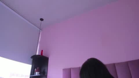 Snapshot of violet_myerrs chatting on 09/18/25, 01:46 violet online show from 09/18/25, 01:46