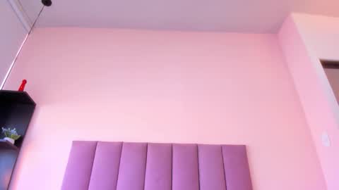 Snapshot of violet_myerrs chatting on 12/01/25, 01:38 violet online show from 12/01/25, 01:38