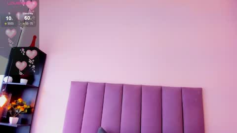 violet online show from 03/31/26, 12:49