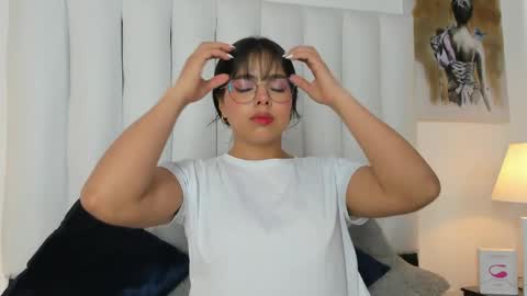 Mary online show from 04/01/26, 07:22