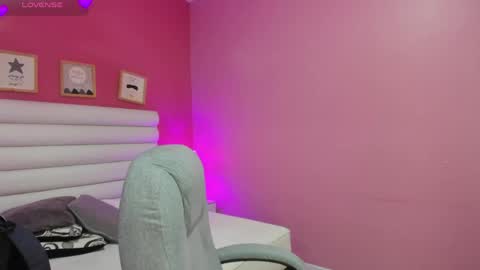 violet_sinclair online show from 05/23/26, 11:25