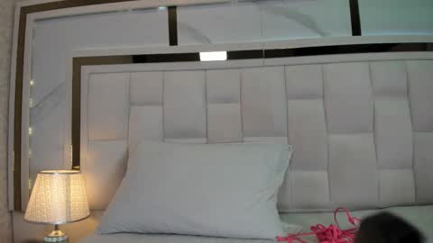 violet_sm online show from 01/13/26, 03:01