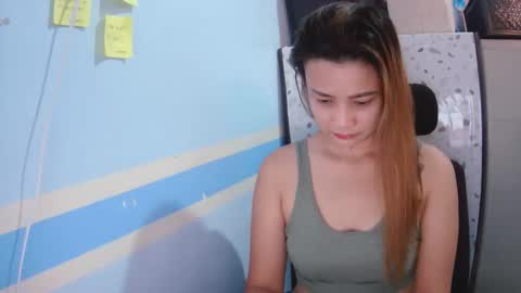 Snapshot of violeta0706 chatting on 02/17/26, 06:32 violeta0706 online show from 02/17/26, 06:32