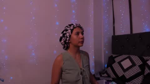 Snapshot of violeta_blaze1 chatting on 02/25/26, 10:36 Violeta online show from 02/25/26, 10:36