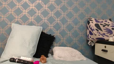 Violeta  online show from 12/28/24, 01:08