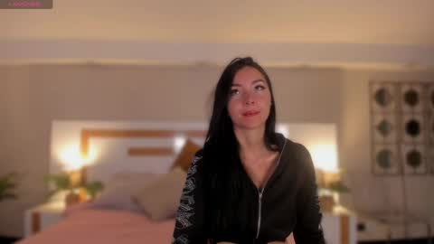 Violeta  online show from 05/18/26, 12:00
