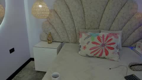 violeta_medina online show from 03/25/26, 02:39