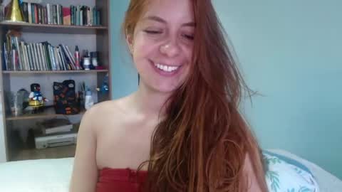 Snapshot of violeta_peter69 chatting on 05/17/26, 09:44 Violeta Peter online show from 05/17/26, 09:44