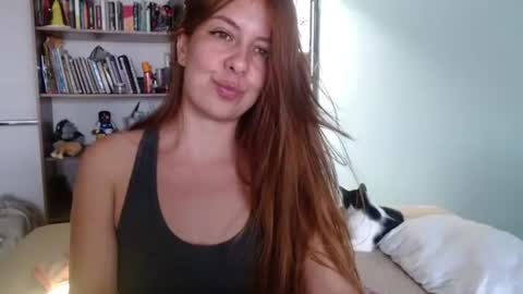 Snapshot of violeta_peter69 chatting on 06/12/26, 08:19 Violeta Peter online show from 06/12/26, 08:19